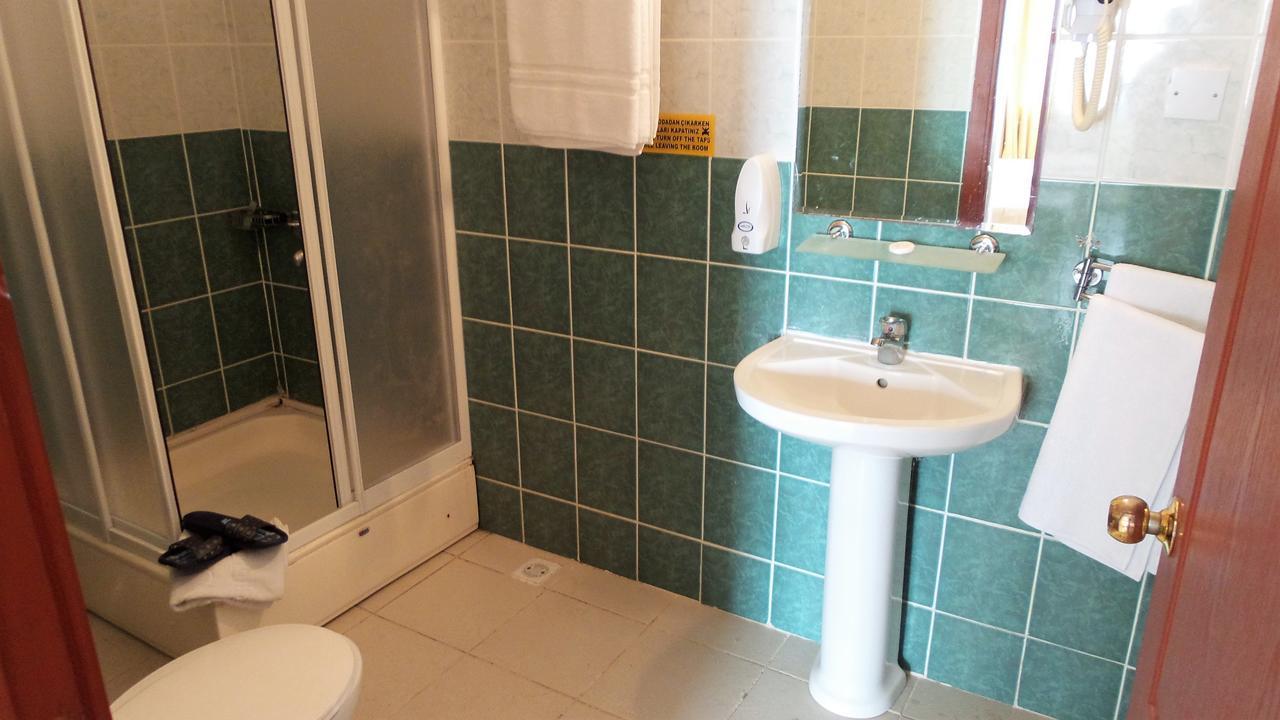 Kasgar Court Hotel Ayia Varvara Exterior foto