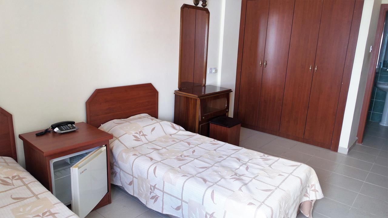 Kasgar Court Hotel Ayia Varvara Exterior foto